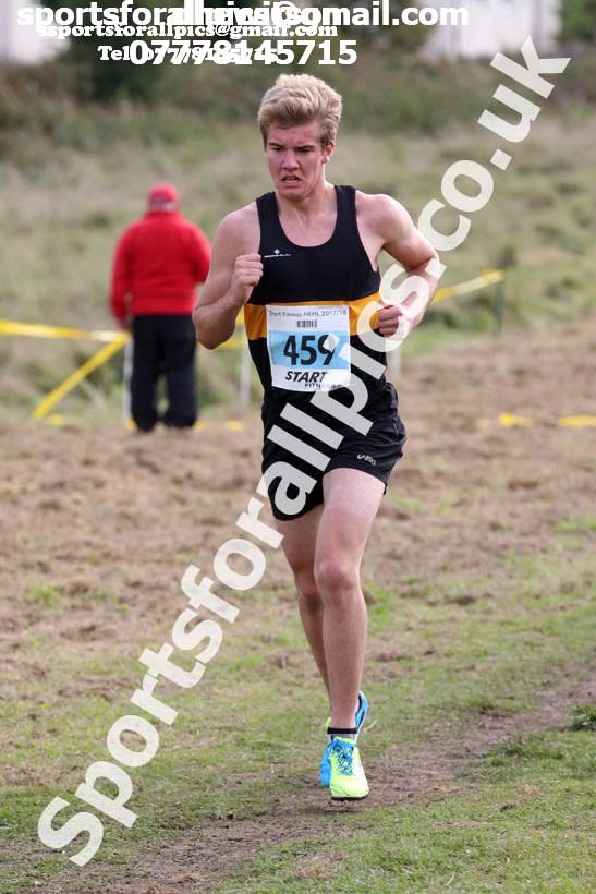 Mens under-17s Start Fitness North Eastern Harriers League, Wrekenton, Gateshead. Photo:  David T. Hewitson/Sports for All Pics